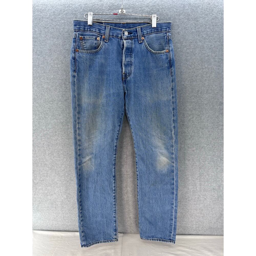 Levi's 501 Men's sz 30x32 Medium Wash Straight Cut Jeans Classic 4 Button